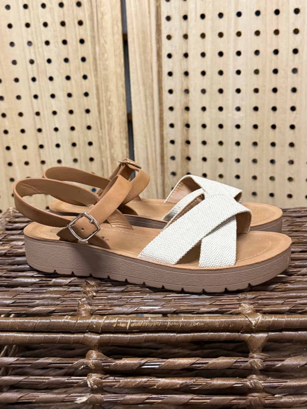 Soda Neutral Platform Sandals Canvas Cross Strap Comfort Sandals 7.5